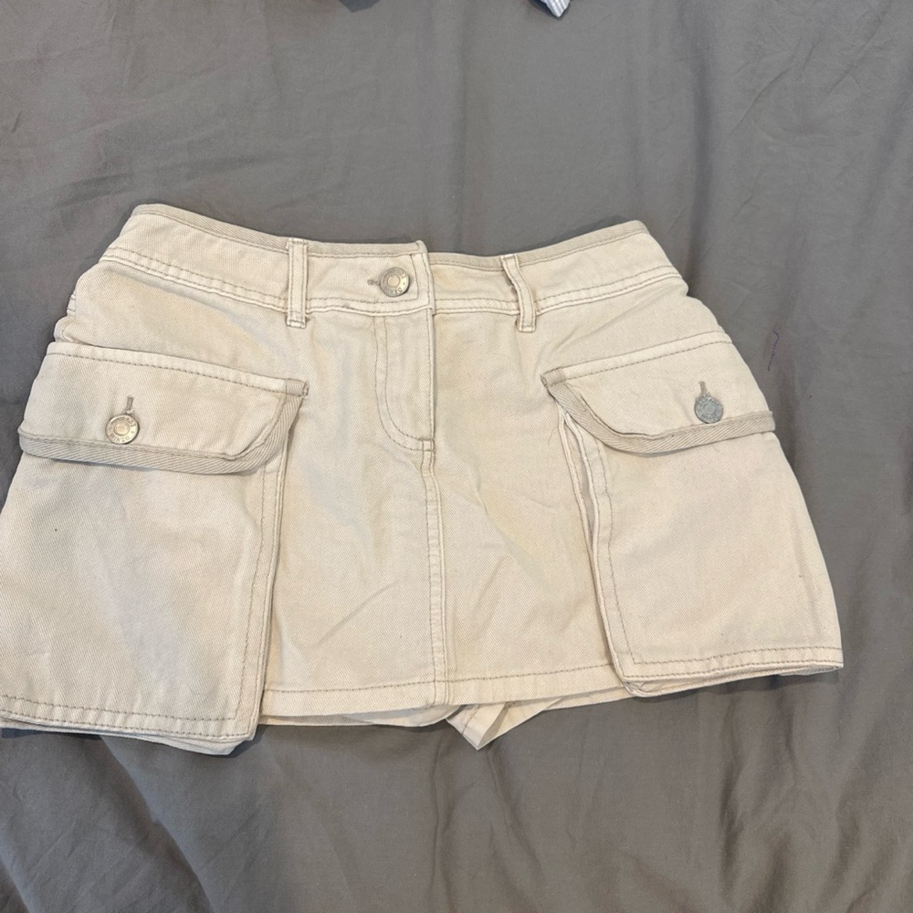 Women's Cream Utility Cargo Skort